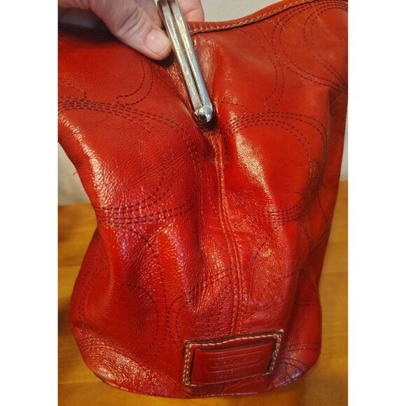 Vintage Coach Red Leather Shoulder Bag Embosses Stitching Inside Snap Pouch READ - Picture 10 of 13